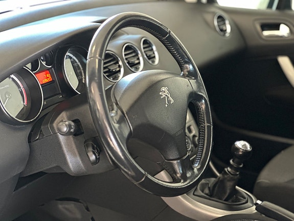 Peugeot 308 10 of 21