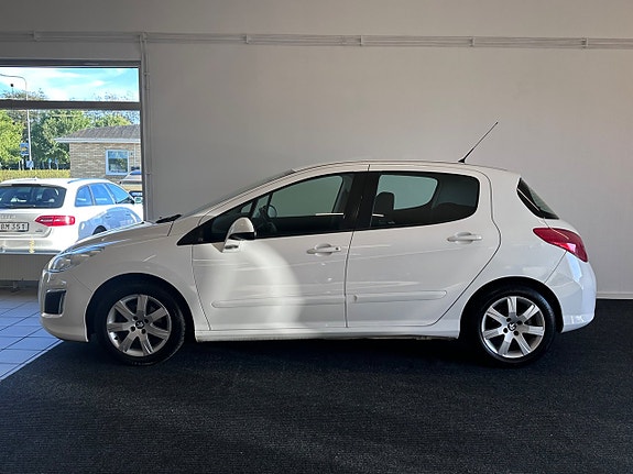 Peugeot 308 9 of 21
