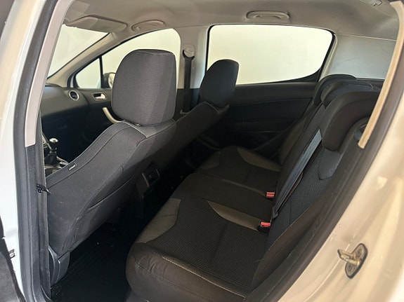 Peugeot 308 16 of 21