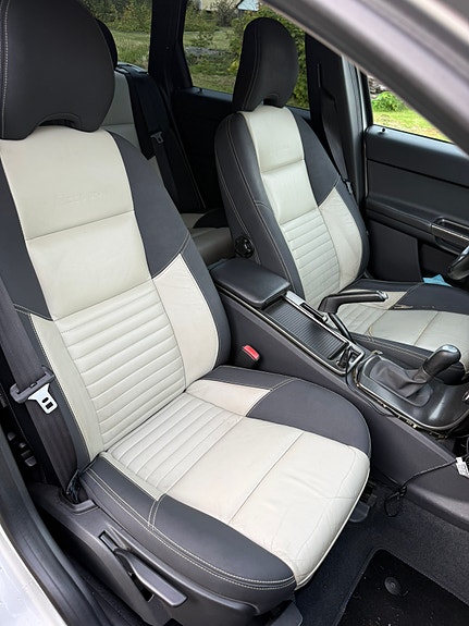 Volvo V50 5 of 5