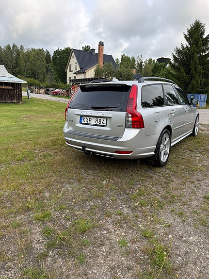 Volvo V50 3 of 5