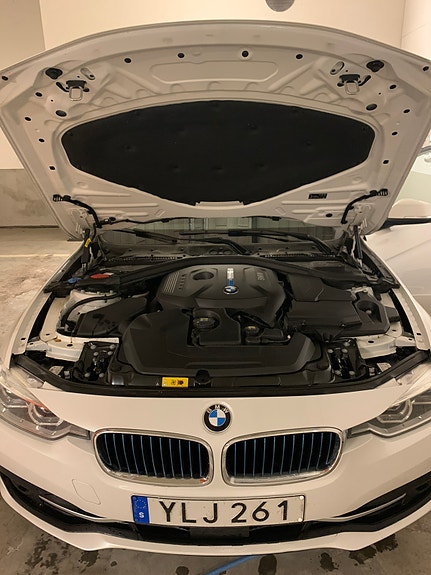 BMW 330e 6 of 15
