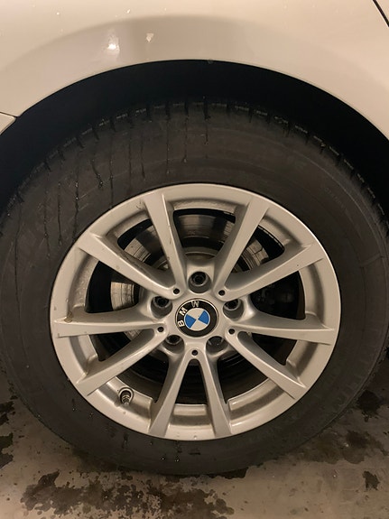 BMW 330e 15 of 15