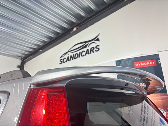 Volvo XC70 12 of 30