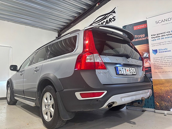 Volvo XC70 11 of 30
