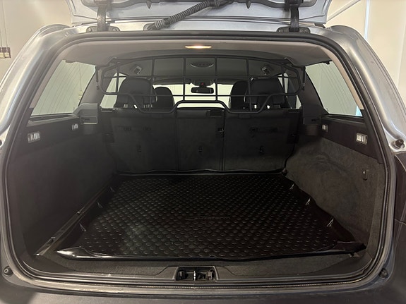 Volvo XC70 16 of 30
