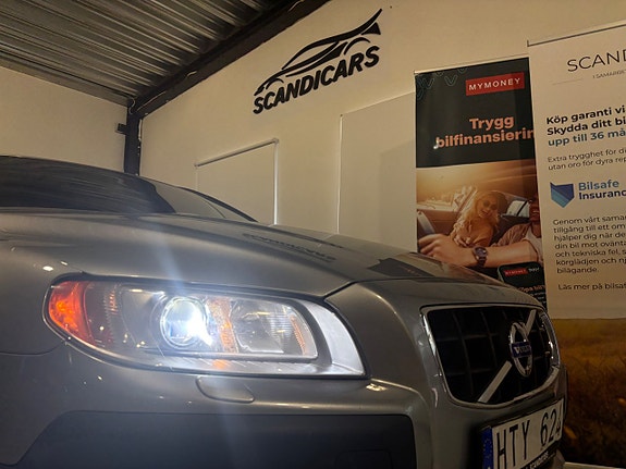 Volvo XC70 4 of 30