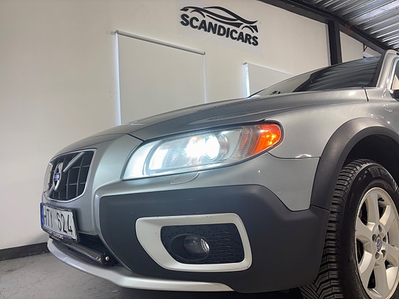 Volvo XC70 18 of 30