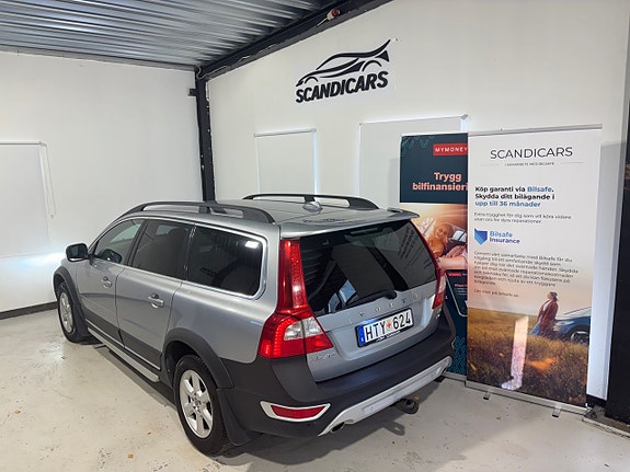 Volvo XC70 10 of 30