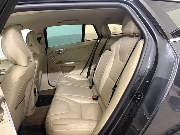 Volvo V60 8 of 10