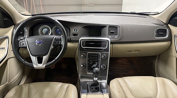 Volvo V60 6 of 10