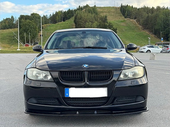 BMW 320d 5 of 7