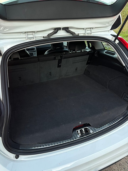Volvo V60 9 of 9