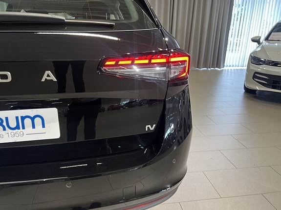 Skoda Superb 11 of 26