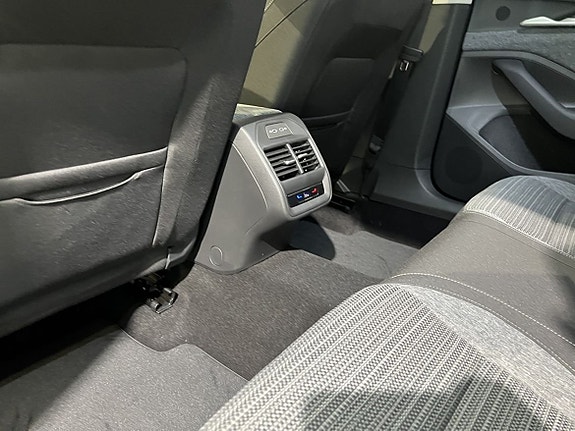 Skoda Superb 17 of 26