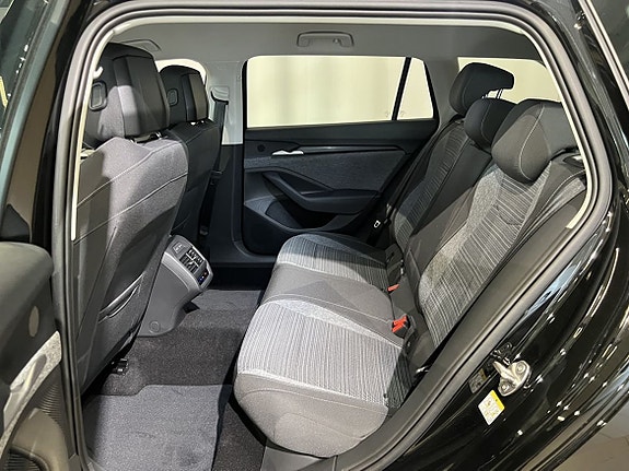 Skoda Superb 13 of 26
