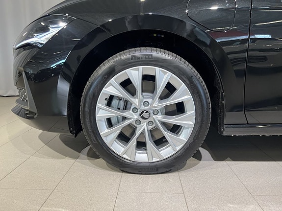 Skoda Superb 9 of 26