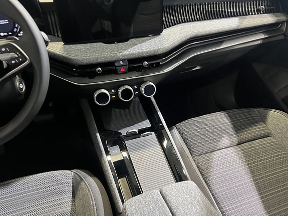 Skoda Superb 24 of 26
