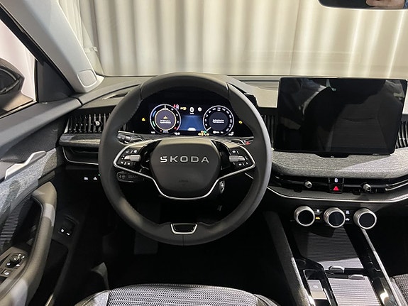 Skoda Superb 20 of 26