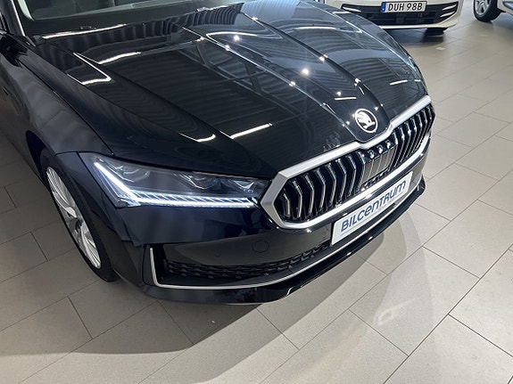 Skoda Superb 3 of 26
