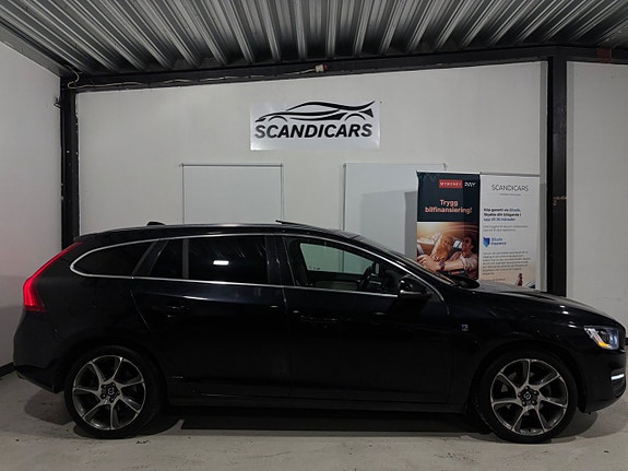 Volvo V60 8 of 30