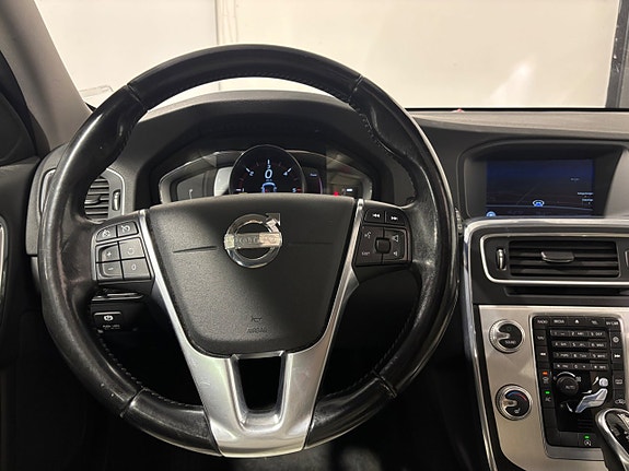 Volvo V60 26 of 30