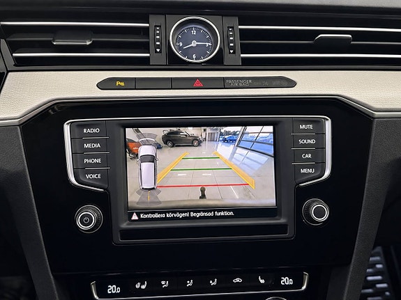 Volkswagen Passat Alltrack 17 of 17