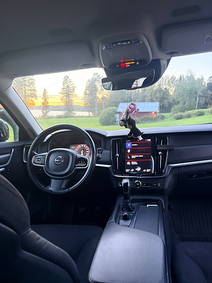 Volvo V90 Cross Country 7 of 7