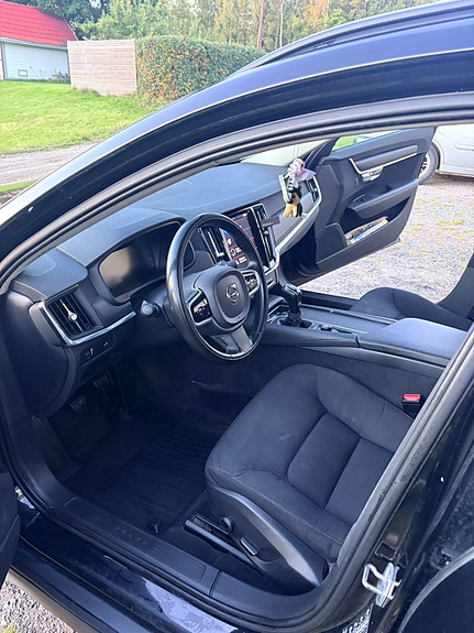 Volvo V90 Cross Country 6 of 7