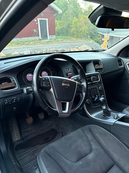 Volvo V60 7 of 7