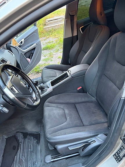 Volvo V60 5 of 7