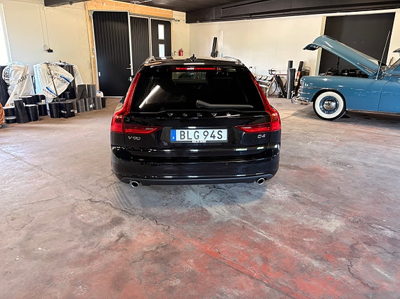 Volvo V90 6 of 12