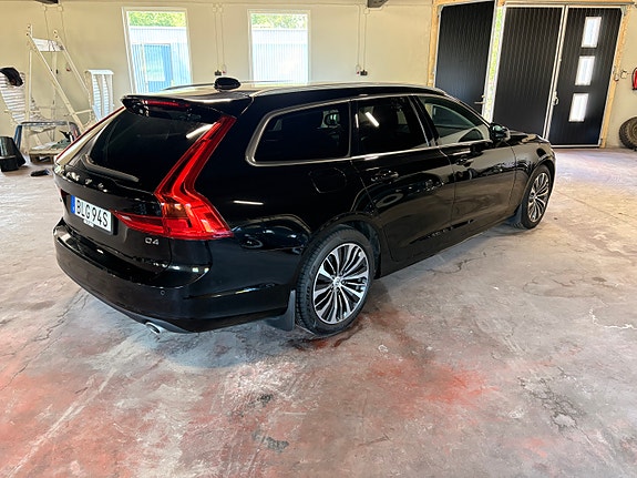 Volvo V90 5 of 12