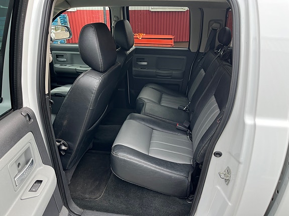 Dodge Dakota 8 of 15