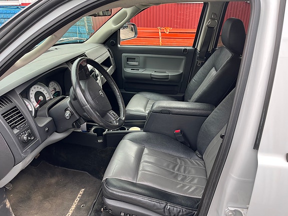 Dodge Dakota 10 of 15