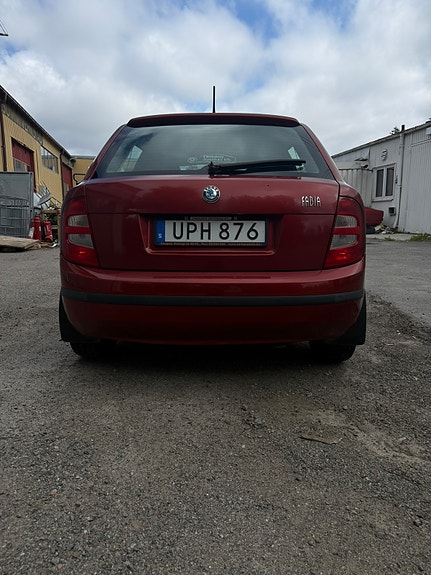 Skoda Fabia 2 of 7