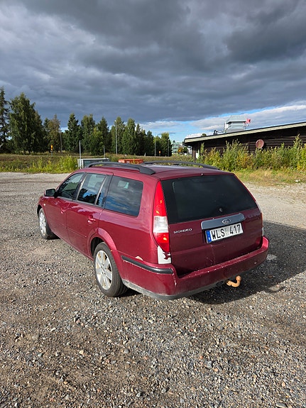 Ford Mondeo 2 of 12