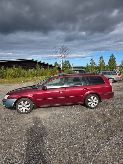 Ford Mondeo 6 of 12