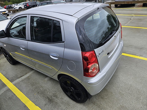 Kia Picanto 4 of 4