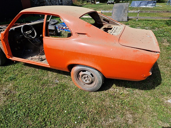 Opel Manta 2 of 13