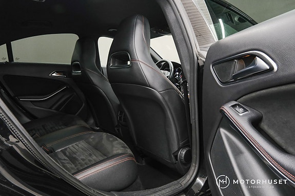 Mercedes-Benz CLA200 11 of 18