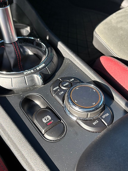 MINI John Cooper Works 12 of 14