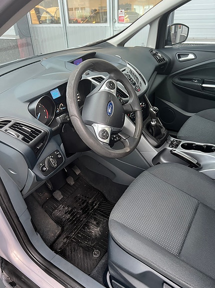 Ford Grand C-MAX 4 of 12