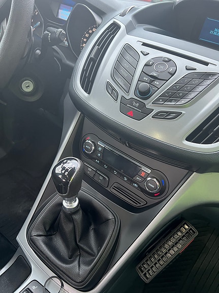 Ford Grand C-MAX 6 of 12