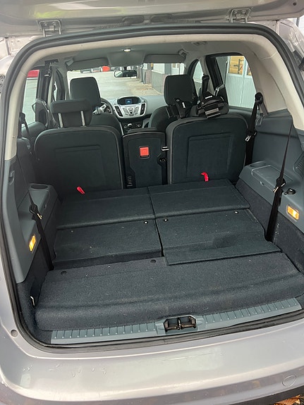 Ford Grand C-MAX 11 of 12