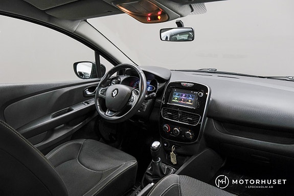 Renault Clio 10 of 18