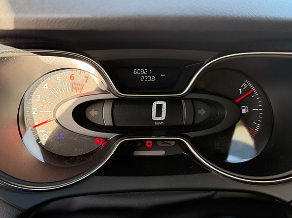 Renault Captur 12 of 12