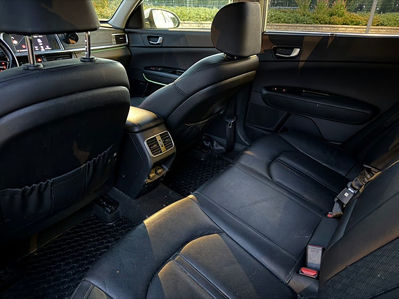 Kia Optima 7 of 11