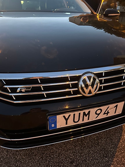 Volkswagen Passat 21 of 23
