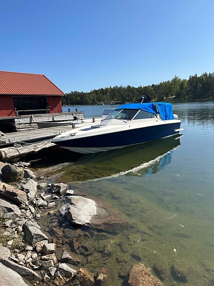 Smuggler 24 DC med Evinrude Ficht 225 hk – snabb och välutrustad klassiker 2 of 2